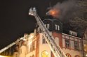 Feuer 3 Dachstuhlbrand Koeln Muelheim Gluecksburgstr P085